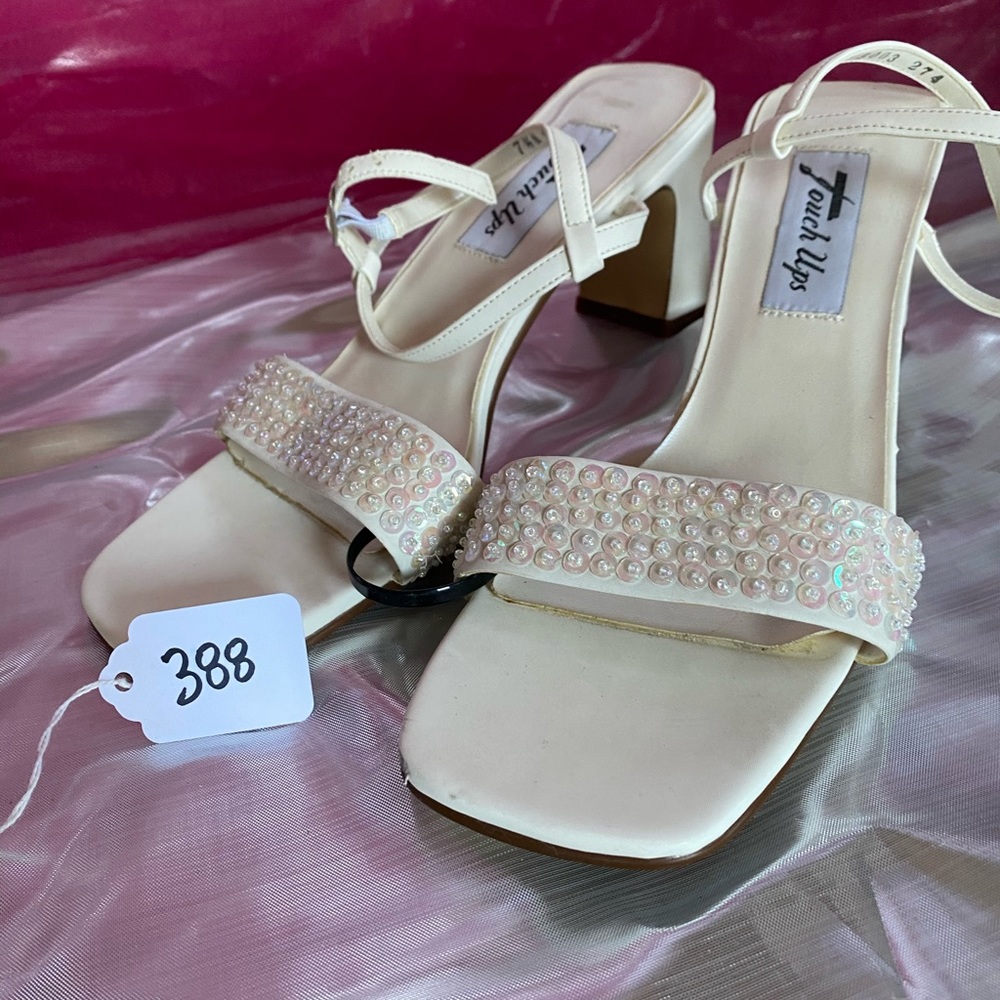 SAMPLE #388-390 Touch Ups 274 in Ivory